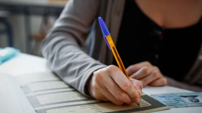 Πανελλήνιες 2024: Το θέμα της Νεοελληνικής Γλώσσας και Λογοτεχνίας των ΓΕΛ