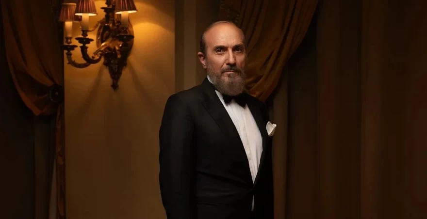 Ο Παράδεισος των Κυριών: Σούπερ αποκλειστικό - Ο Χρήστος σαπίζει στο ξύλο τη Στέλλα