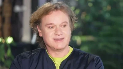 Πέτρος Γαϊτάνος: «Δεν πρέπει να ανεχόμαστε τα τραπ τραγούδια που βρίζουν τις γυναίκες»