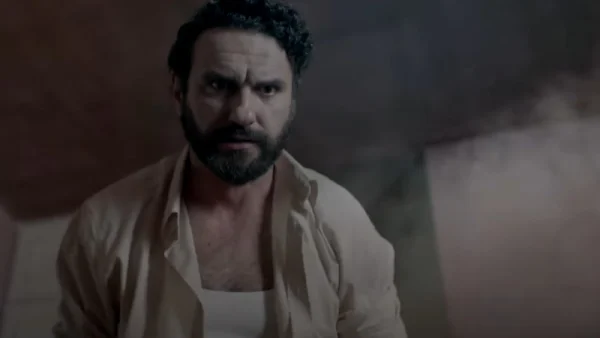 Το Προξενιό της Ιουλίας: «Θα σε σκοτώσω, μωρή! Μου το έπαιζες και παρθένα» - Καρέ καρέ το άγριο ξύλο του Γιωργίκη στην Ιουλία