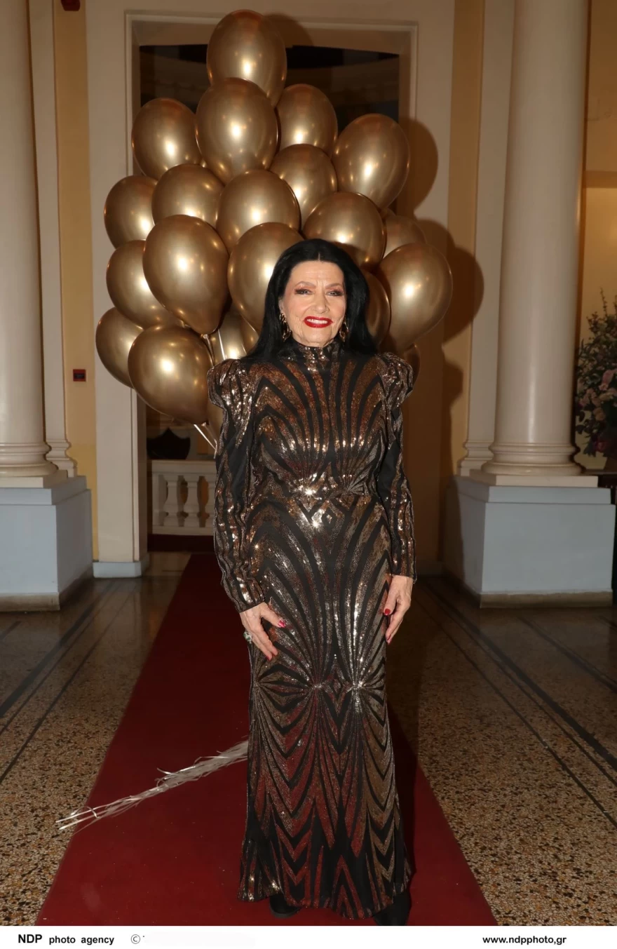 Ζωζώ Σαπουντζάκη - Γενέθλια