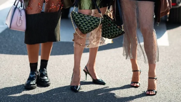 Zara: 10 must-have καλοκαιρινά παπούτσια που είναι τώρα σε προσφορά - Από 15,99 ευρώ