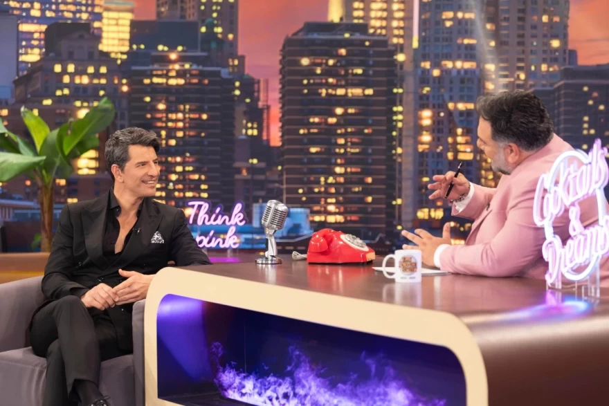 THE 2NIGHT SHOW Σάκης Ρουβάς