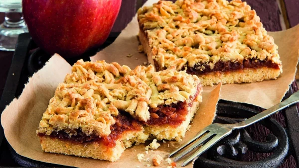 Θριφτή μηλόπιτα: Μια εναλλακτική συνταγή μηλόπιτας με τραγανή υφή και λαχταριστή γεύση