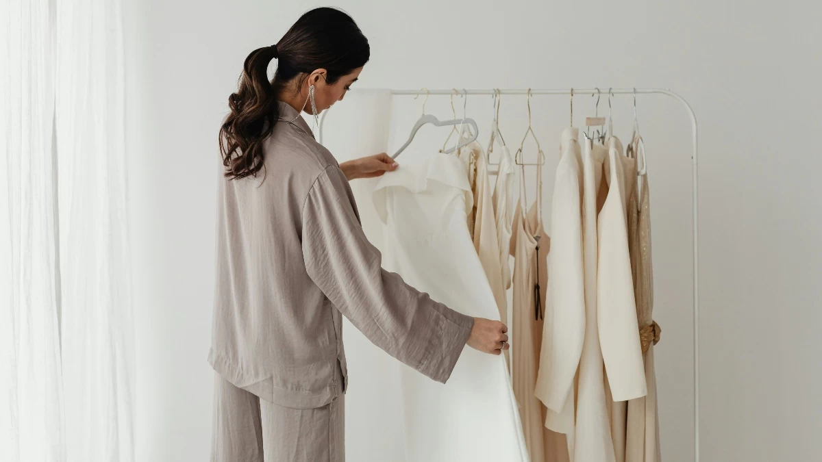 Με αυτά τα κόλπα θα αρωματίσεις τα ρούχα σου χωρίς μαλακτικό!