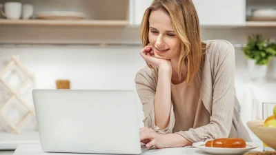 Φλερτ στο διαδίκτυο: Τι πρέπει να προσέξεις & τι να αποφύγεις;