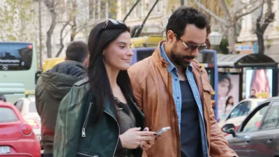 Σάκης Τανιμανίδης: «Με βλέπεις για αυστηρό τύπο; Η Χριστίνα είναι η αυστηρή...» - Τι απαγορεύει στις κόρες τους