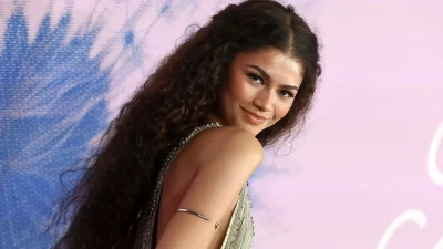 Μermaid hair: Mε αυτά τα pro tips θα αποκτήσεις τέλεια κυματιστά μαλλιά!