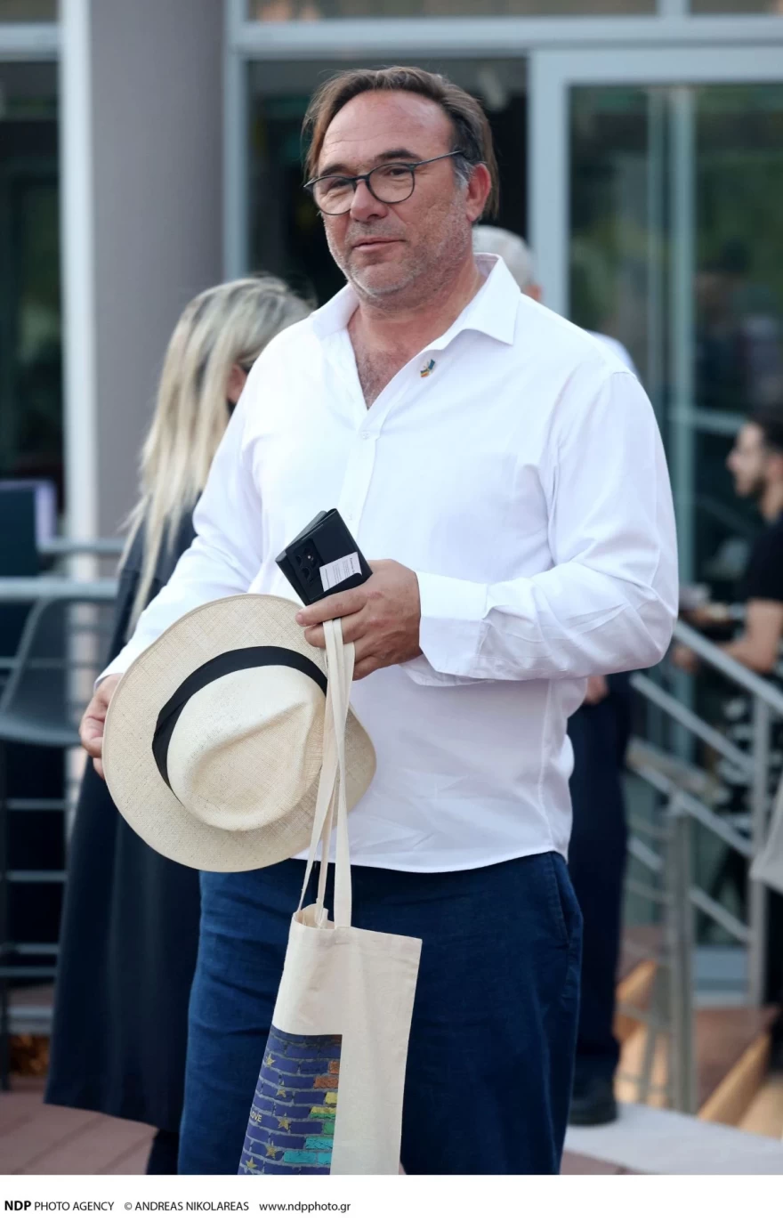 Πέτρος Κόκκαλης θέατρο