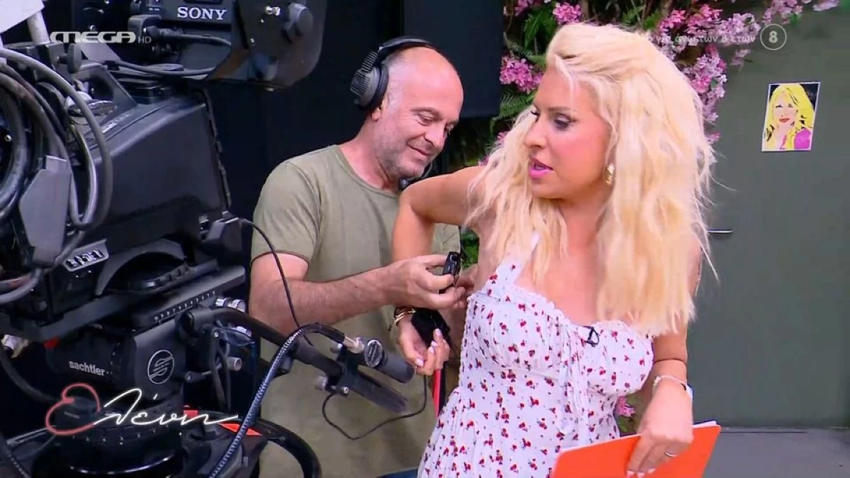 Ελένη Μενεγάκη: Ατύχημα για την παρουσιάστρια λίγο πριν βγει στον αέρα του Mega - «Να προσέχετε!»