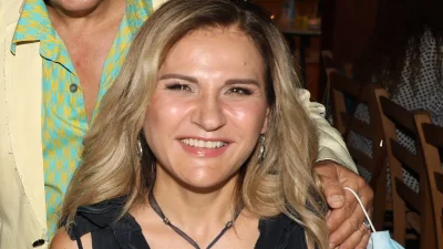 Μπέσσυ Μάλφα: «Ανεπίτρεπτο και αηδιαστικό να παίρνεις το μέρος του θύτη μόνο και μόνο για να έχεις δουλίτσα»