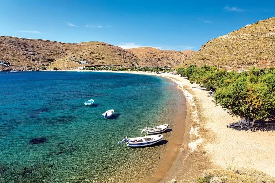 παραλίες Κύθνος