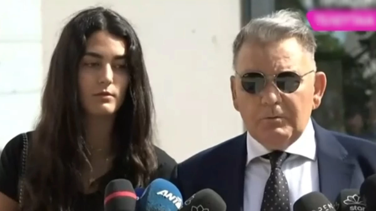 Αλέξης Κούγιας - Mε τη 19χρονη κόρη του στα δικαστήρια: «Τον θαυμάζω πολύ ως άνθρωπο, ως δικηγόρο»