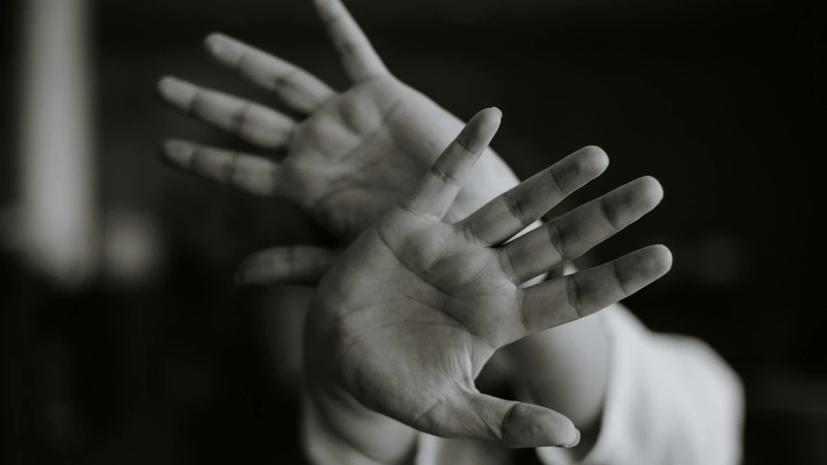 Η συγκλονιστική κατάθεση του γιατρού για τα τραύματα που προκάλεσε ο πασίγνωστος Έλληνας δικηγόρος στην σύζυγό του