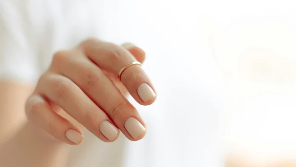 Quiet Luxury Μανικιούρ: Τι είναι και πως θα το υιοθετήσεις