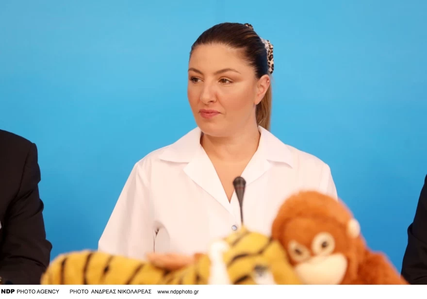 Έλενα Παπαρίζου - Bullying