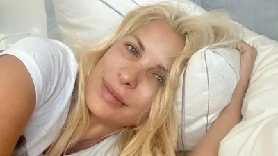 Ελένη Μενεγάκη: Φανερά μαυρισμένη στο ξενοδοχείο της στην Άνδρο - Έτσι τη βρήκε ο καινούριος μήνας