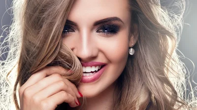 Σε αυτό το primer βλεφαρίδων- που κοστίζει κάτω από 4 ευρώ- «ορκίζονται» κορυφαίοι makeup artists για ακαταμάχητο βλέμμα!