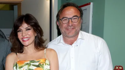 Δήμητρα Ματσούκα: Στο πλευρό της ο Πέτρος Κόκκαλης – Πρεμιέρα στο θέατρο με τον σύζυγο και την μητέρα της