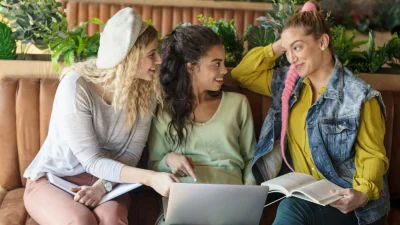 Πώς θα βρεις το σωστό νούμερο όταν ψωνίζεις online - 6 tips για να το πετύχεις