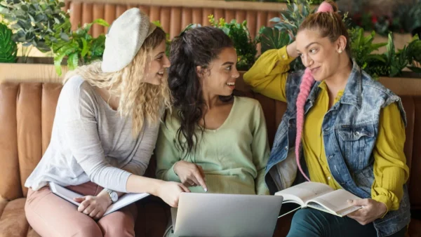 Πώς θα βρεις το σωστό νούμερο όταν ψωνίζεις online - 6 tips για να το πετύχεις