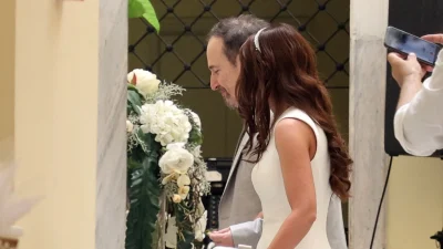 Γιάννης Παπαμιχαήλ και Ελένη Κολτζή: Αυτή είναι η μπομπονιέρα του γάμου τους - Τι έγραφε πάνω η κάρτα