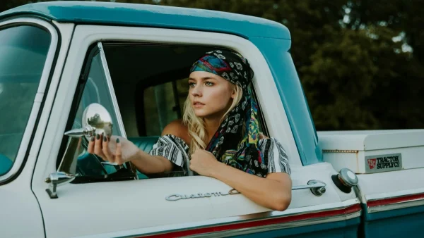 Αυτό το boho κόσμημα επιστρέφει το καλοκαίρι - Θα το λατρέψουν και τα minimal κορίτσια