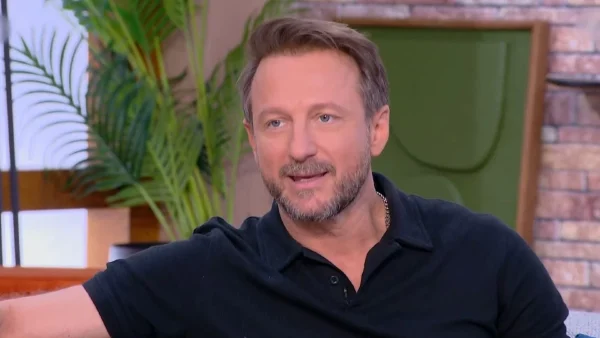 Κώστας Καραφώτης – Μιλάει για πρώτη φορά μετά τον γάμο του: «Ήθελα να βγω, να το φωνάξω…»