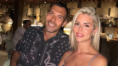 Κώστας Σλούκας - Η πρώτη φωτογραφία της Μαρίας Δαρσινού από το μαιευτήριο: «Ο Σλούκας jr είναι επιτέλους εδώ»