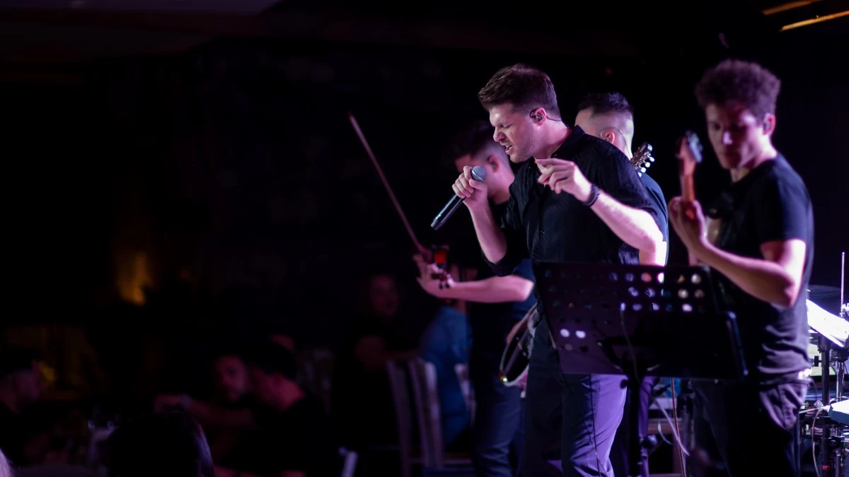 Λούκας Γιώρκας: Οι καλοκαιρινές εμφανίσεις του τραγουδιστή σε Ελλάδα και Κύπρο