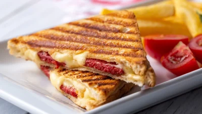 Για να μην αναρωτιέστε γιατί στα σπίτια φίλων είναι καλύτερο - Τα 7 "χρυσά" μυστικά για το πως να φτιάξετε το τέλειο τοστ