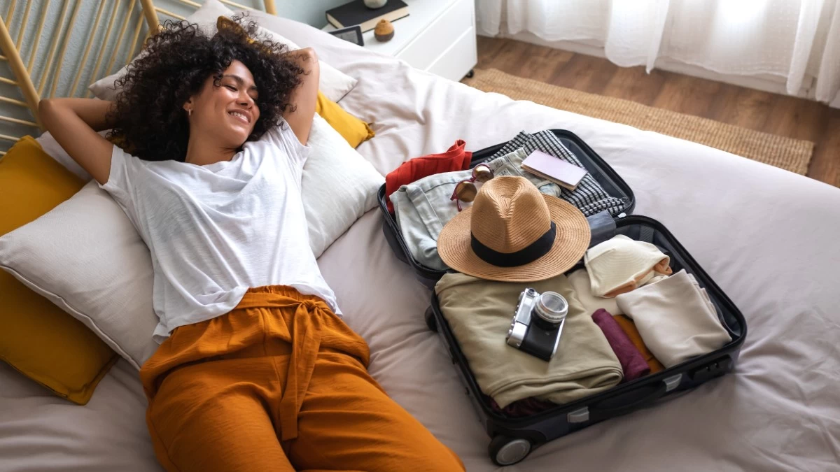 Πώς να πακετάρεις σωστά τη βαλίτσα των διακοπών σου σε 12 βήματα