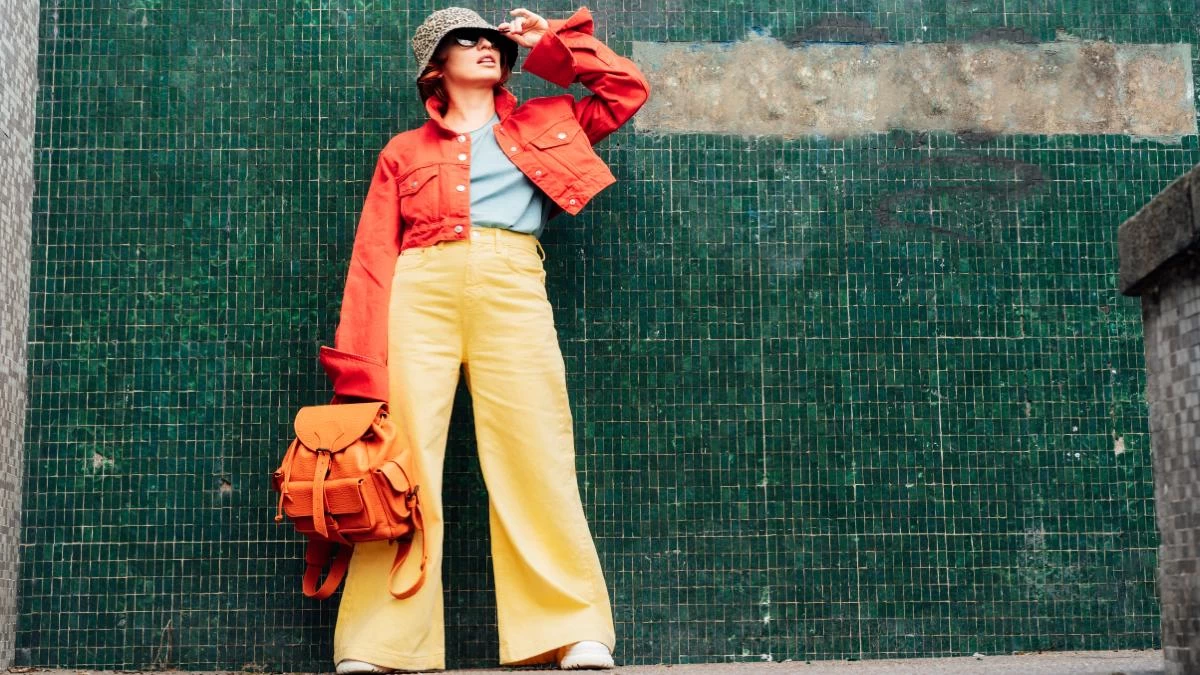 10 τρόποι για να ποζάρεις σαν μοντέλο... χωρίς να είσαι!