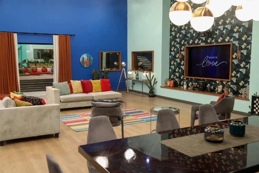 Power of Love σπίτι