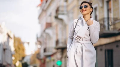 Πώς θα συμφιλιωθείς με το παρελθόν; Ο δρόμος για να προχωρήσεις μπροστά σύμφωνα με τους ειδικούς