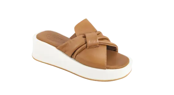 Δερμάτινη ανατομική πλατφόρμα, €89,90, safestep.gr