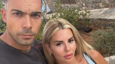 Κώστας Σλούκας: Αγκαλιά με την σύζυγό του, Μαρία Δαρσινού, στο δωμάτιο του μαιευτηρίου - Σαν να μη γέννησε ποτέ