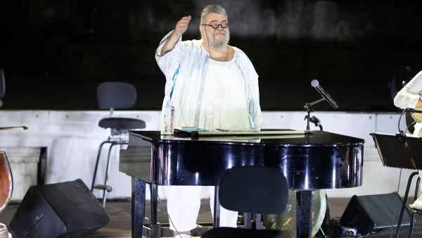 Σταμάτης Κραουνάκης για Αλίκη Βουγιουκλάκη: «Έκανε κακό στον εαυτό της»