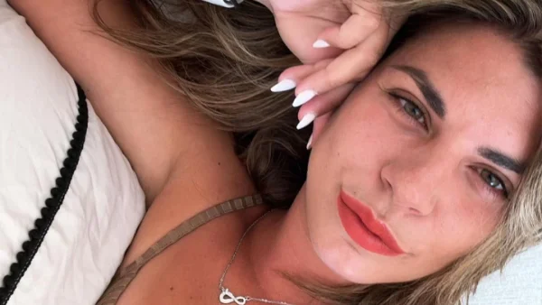 Σταυρούλα Χρυσαειδή: «Μάθετε να ξεχωρίζετε τα αληθινά από τα ψεύτικα!» - Ξέσπασε μετά τις συνεχόμενες ερωτήσεις για τις πλαστικές πάνω της