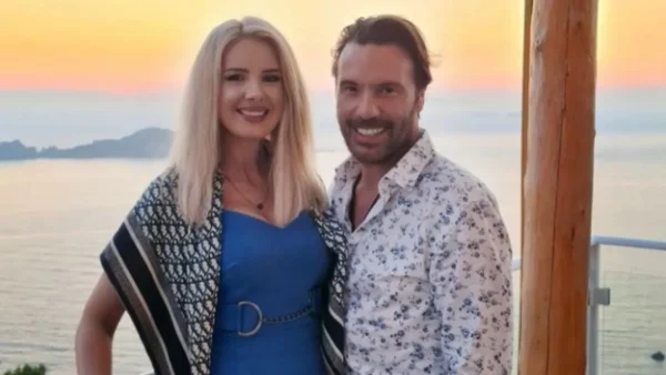 Στράτος Τζώρτζογλου & Σοφία Μαριόλα: Δίνουν τέλος στις φήμες χωρισμού - Η κοινή φωτογραφία σε βραδινή έξοδο