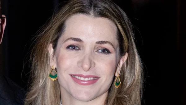 Βασιλική Τρουφάκου: Αχώριστη από τον γιο της - Πήγε να ψηφίσει μαζί με το 2 εβδομάδων μωρό της (Βίντεο)