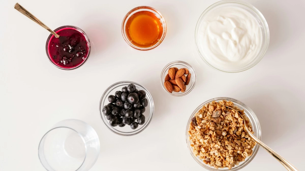 Γιαούρτι: Γιατί τελικά αξίζει μια θέση στη διατροφή σου;