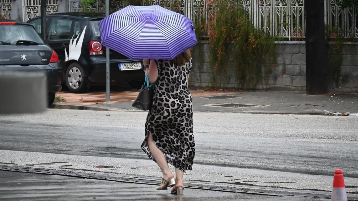 Έκτακτο δελτίο καιρού: Έρχονται τις επόμενες ώρες βροχές και καταιγίδες με χαλαζοπτώσεις και ανέμους