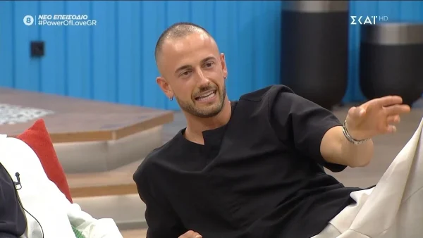 Power of Love - Ο Πελετιέ άρχισε πάλι... τις θεωρίες του: «Ο άντρας δεν πρέπει να κλαίει μπροστά στη γυναίκα του»