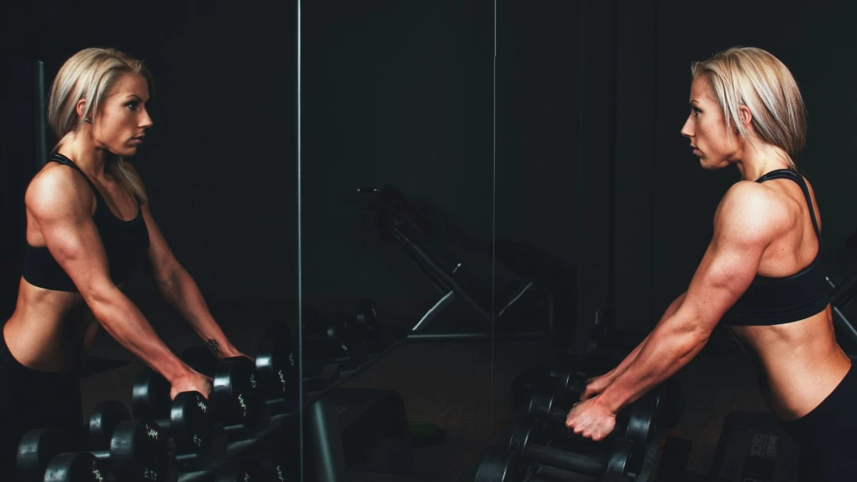 Πώς να "δουλέψεις" την κοιλιά στα 50 σου - Οι συμβουλές των ειδικών