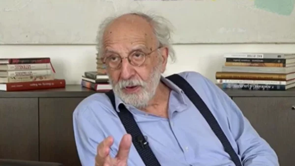 Αλέξανδρος Λυκουρέζος: «Αν κρίνουν πως υπάρχει κάποιο ενδιαφέρον...» - Η απάντηση μετά της φωτογραφίες που διέρρευσαν χέρι χέρι με νεαρή ηθοποιό