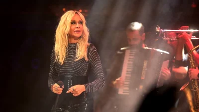 Άννα Βίσση: Διέκοψε τη συναυλία της στην Πάτρα -  «Προχωρήστε γρήγορα!»