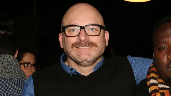 Αντώνης Κρόμπας: «Δεν μπορείς να πεις τίποτα πια στην τηλεόραση γιατί θα θιγεί ο χοντρός, ο καραφλός και ο κοντός»