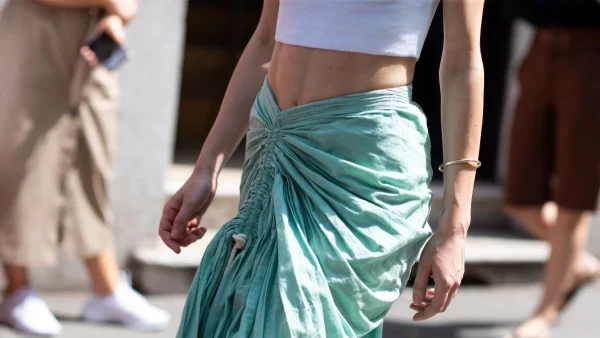7 καλοκαιρινά outfits για να αποφύγεις τα λάθη όταν κάνει ζέστη