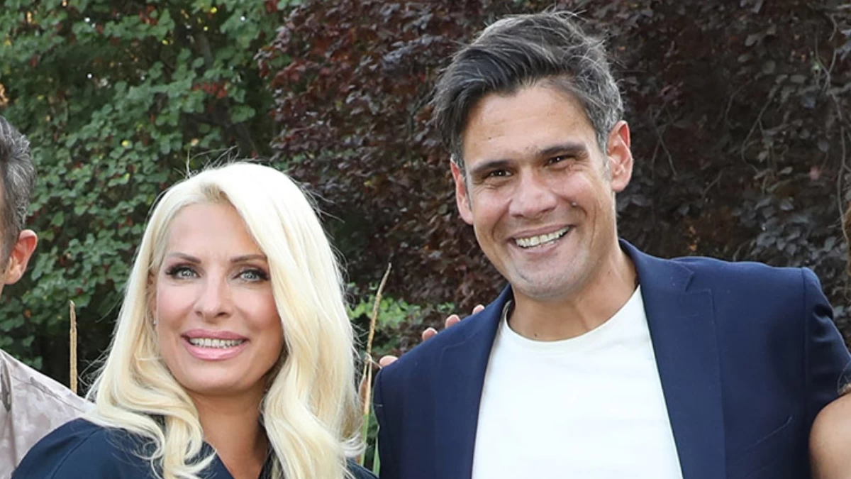 Ουγγαρέζος με Ελένη Μενεγάκη